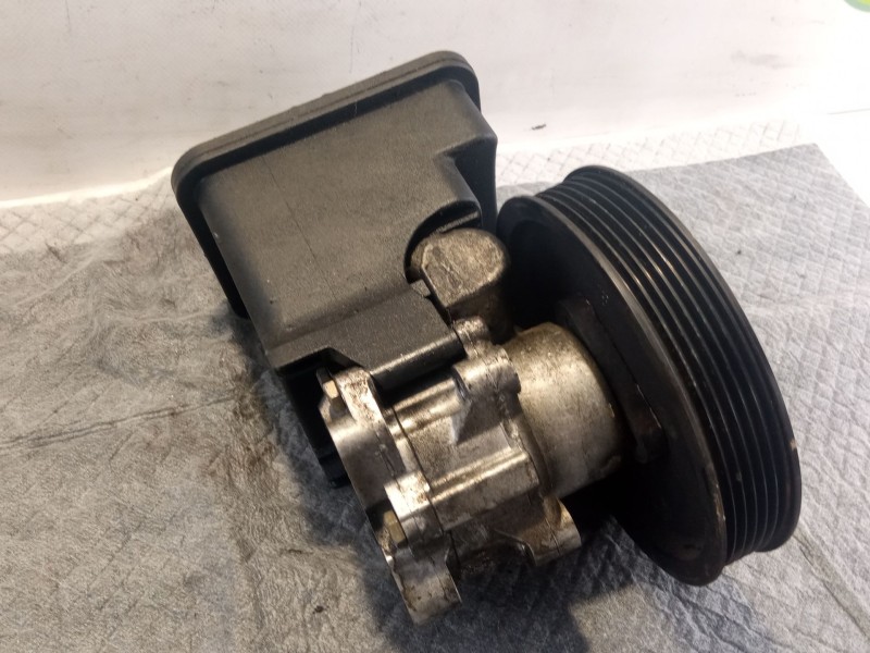 Recambio de bomba direccion asistida para bmw 320d referencia OEM IAM 6756575-7692974519  