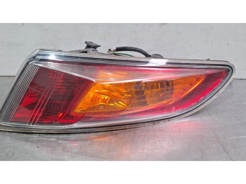 Recambio de piloto carrocería trasero derecho para honda civic referencia OEM IAM E411045  