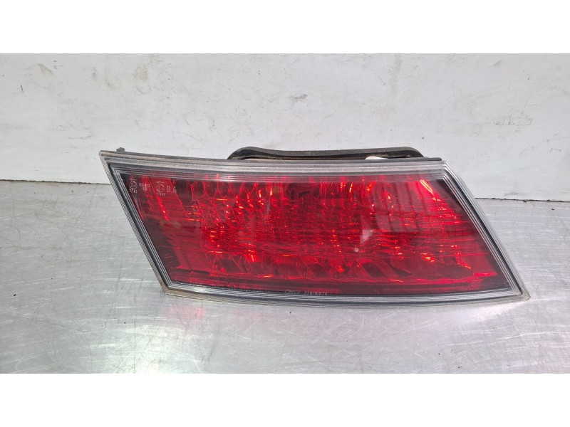 Recambio de piloto porton trasero izquierdo para honda civic referencia OEM IAM 22616721  