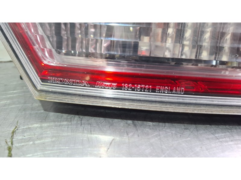 Recambio de piloto trasero central para honda civic referencia OEM IAM E411046  