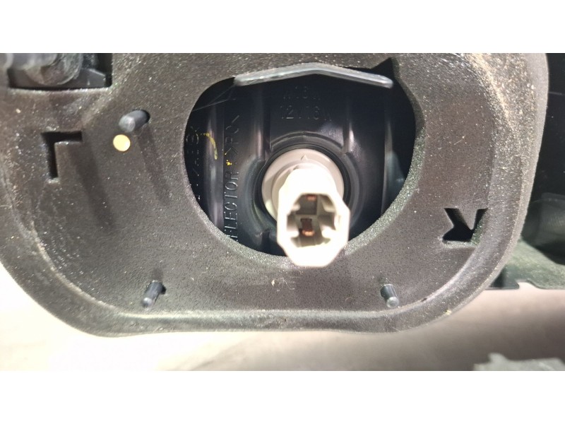 Recambio de piloto trasero central para honda civic referencia OEM IAM E411046  