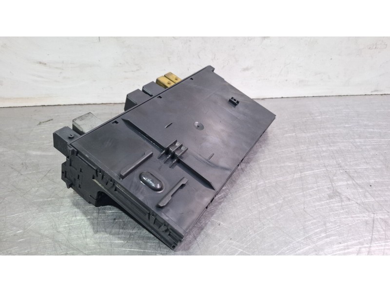 Recambio de caja reles / fusibles para mercedes-benz c220 referencia OEM IAM 5DK008047-27 / 2115455301  