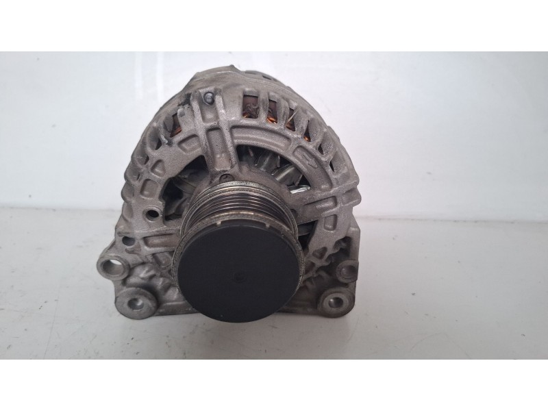 Recambio de alternador para skoda fabia (5j) combi (familiar) 1.6 tdi referencia OEM IAM 06F903023D  