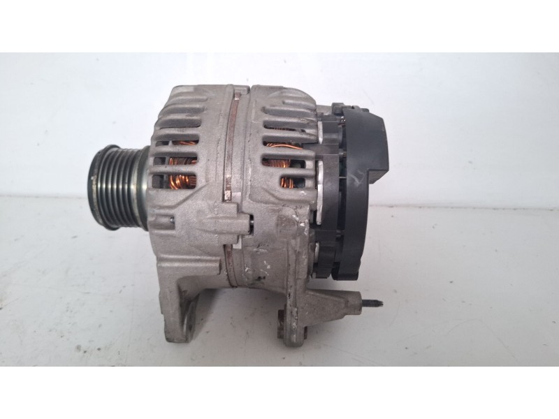Recambio de alternador para skoda fabia (5j) combi (familiar) 1.6 tdi referencia OEM IAM 06F903023D  