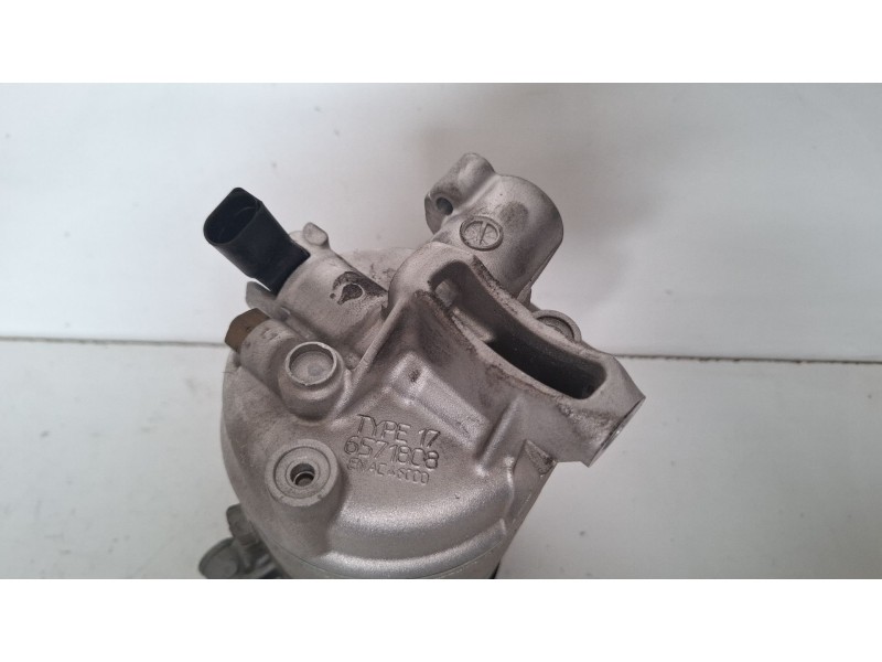 Recambio de compresor aire acondicionado para skoda fabia (5j) combi (familiar) 1.6 tdi referencia OEM IAM 5N0820803A  