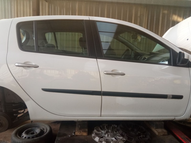 renault clio del año 2010