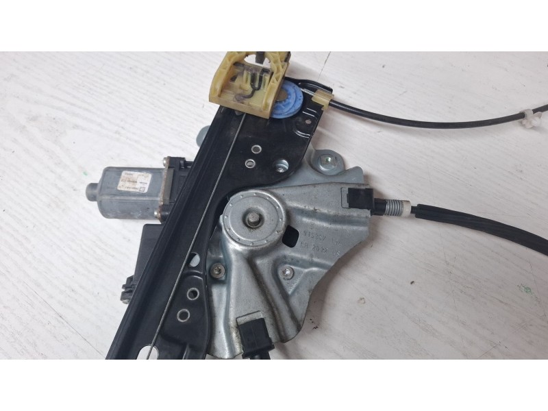 Recambio de elevalunas delantero izquierdo para opel astra referencia OEM IAM 915367104  