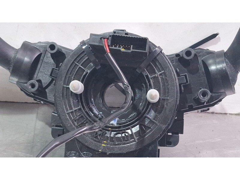 Recambio de mando multifuncion para hyundai i20 active (ib, gb) 1.0 t-gdi referencia OEM IAM 93403C8851  