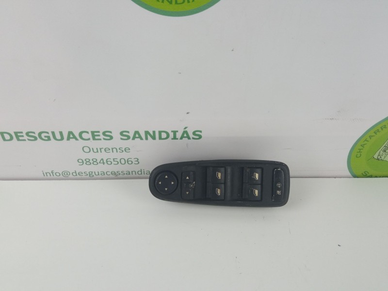 Recambio de mando elevalunas delantero izquierdo para citroën c4 referencia OEM IAM   