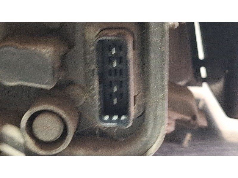 Recambio de piloto trasero derecho paragolpes para renault megane referencia OEM IAM 89319609  