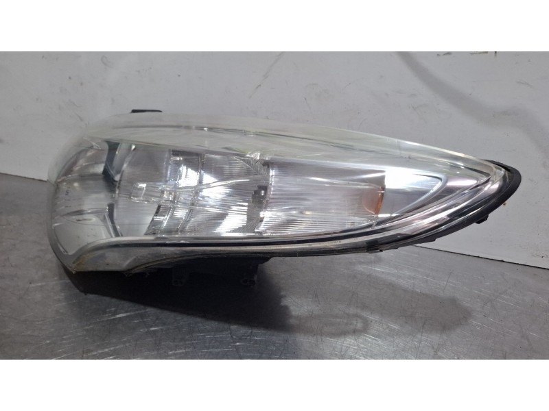 Recambio de faro delantero izquierdo para renault megane referencia OEM IAM 260607449R / 130702310000  