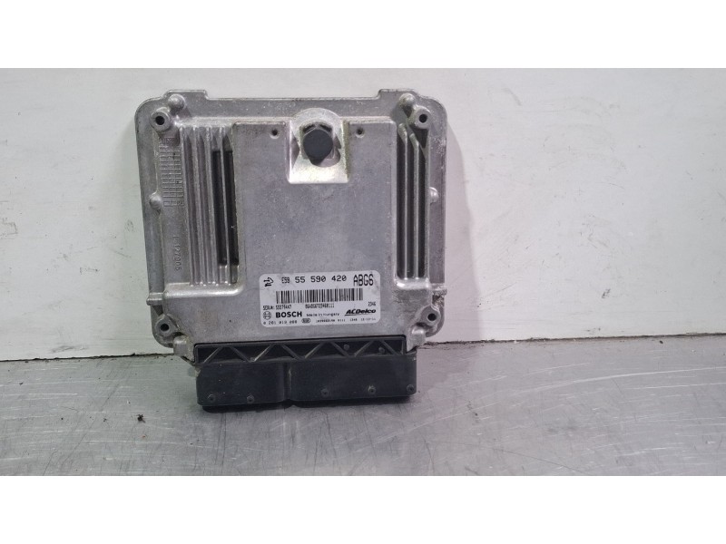 Recambio de centralita motor para opel astra referencia OEM IAM 0281019088 / 55590420  