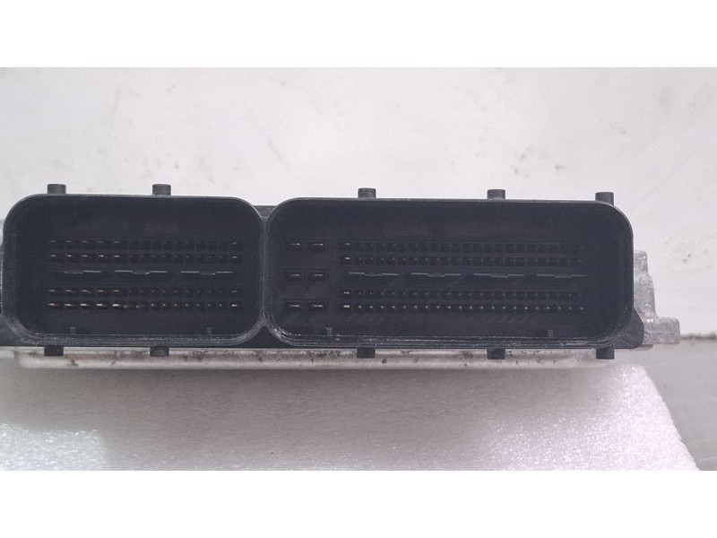 Recambio de centralita motor para opel astra referencia OEM IAM 0281019088 / 55590420  