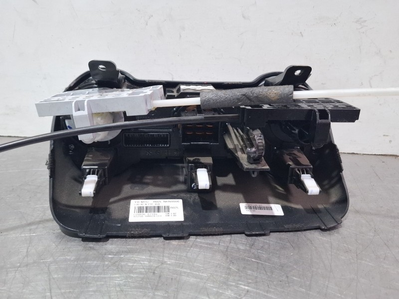 Recambio de mando calefaccion aire acondicionado para kia stonic (yb) 1.2 cvvt referencia OEM IAM 97250H8020  