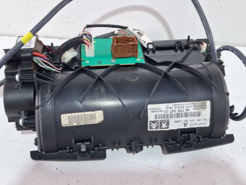 Recambio de pantalla multifuncion para peugeot 308 referencia OEM IAM 96735347ZD  