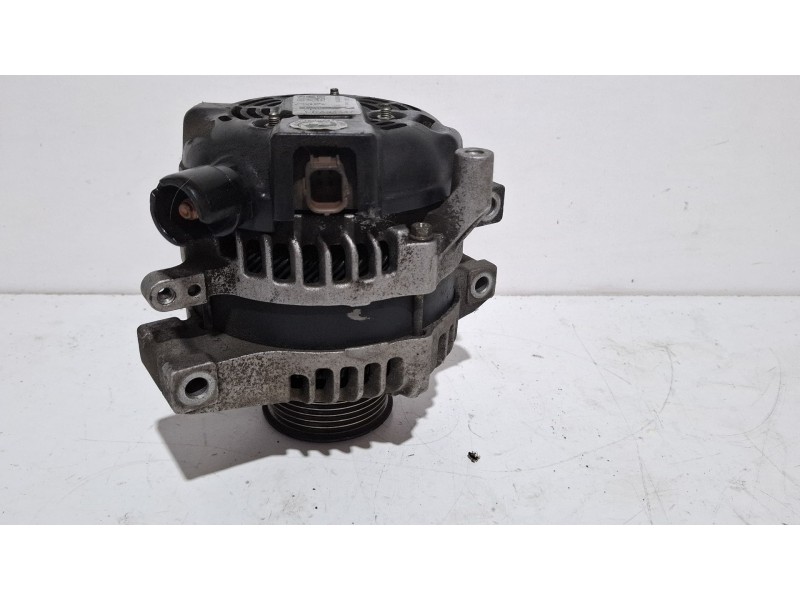 Recambio de alternador para honda accord tourer referencia OEM IAM LRA03347 104210-2660  