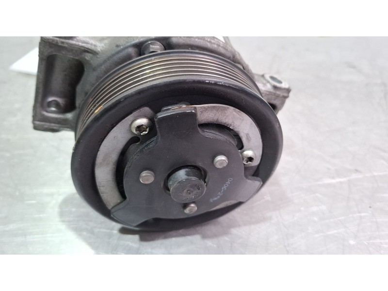 Recambio de compresor aire acondicionado para volkswagen golf blue motion referencia OEM IAM 5K0820803  