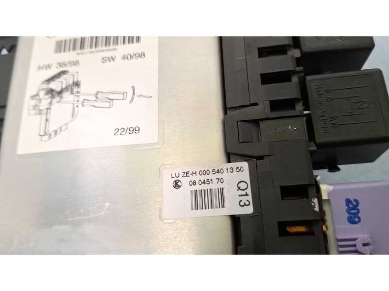 Recambio de caja reles / fusibles para mercedes-benz s320 w220 referencia OEM IAM 05045130 0025452201 A0205451932  