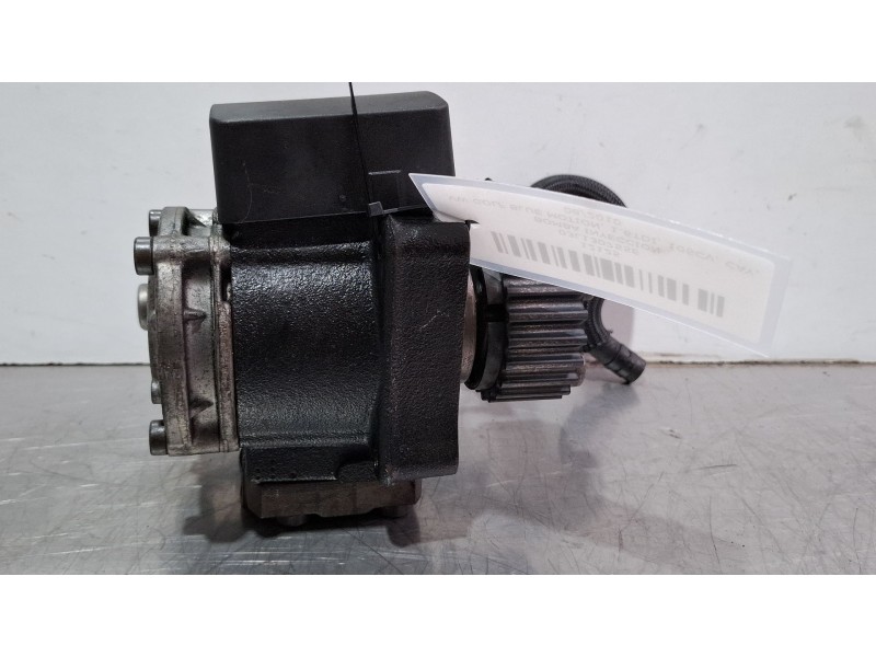 Recambio de bomba inyeccion para volkswagen golf blue motion referencia OEM IAM 03L130755E  