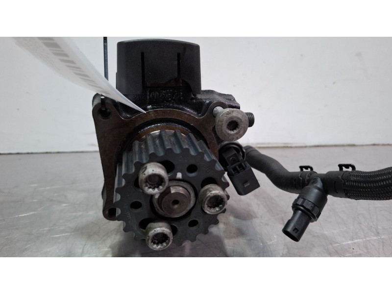 Recambio de bomba inyeccion para volkswagen golf blue motion referencia OEM IAM 03L130755E  
