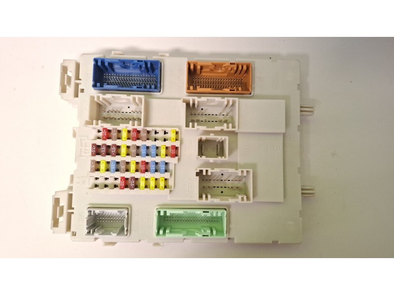 Recambio de caja reles / fusibles para ford kuga ii (dm2) 2.0 tdci referencia OEM IAM JV6T14A073VB  