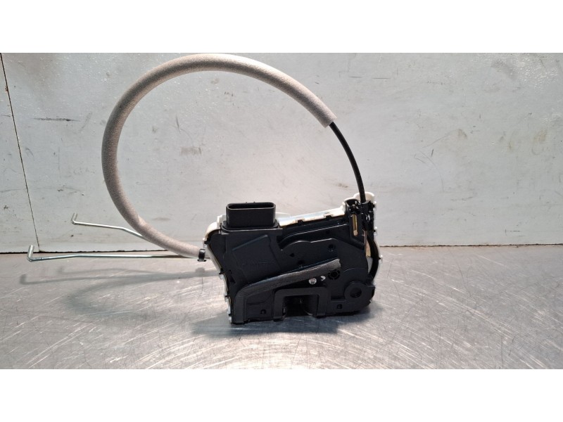 Recambio de cerradura puerta delantera izquierda para mg zs suv (azs1) 1.5 vti referencia OEM IAM 10845780  