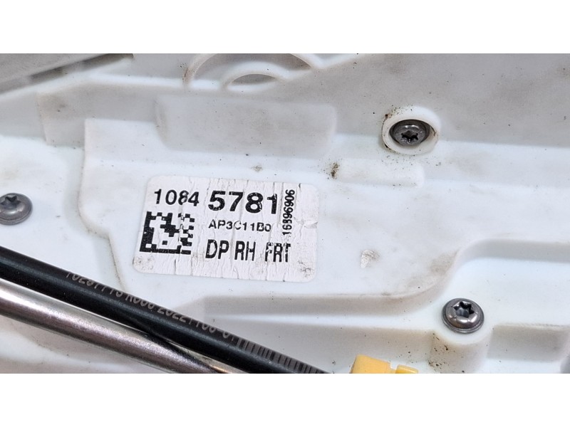 Recambio de cerradura puerta delantera derecha para mg zs suv (azs1) 1.5 vti referencia OEM IAM 10845781  
