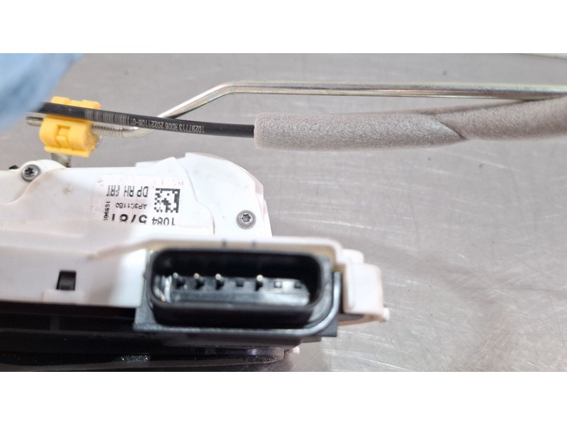Recambio de cerradura puerta delantera derecha para mg zs suv (azs1) 1.5 vti referencia OEM IAM 10845781  