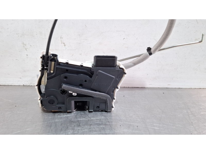 Recambio de cerradura puerta delantera derecha para mg zs suv (azs1) 1.5 vti referencia OEM IAM 10845781  