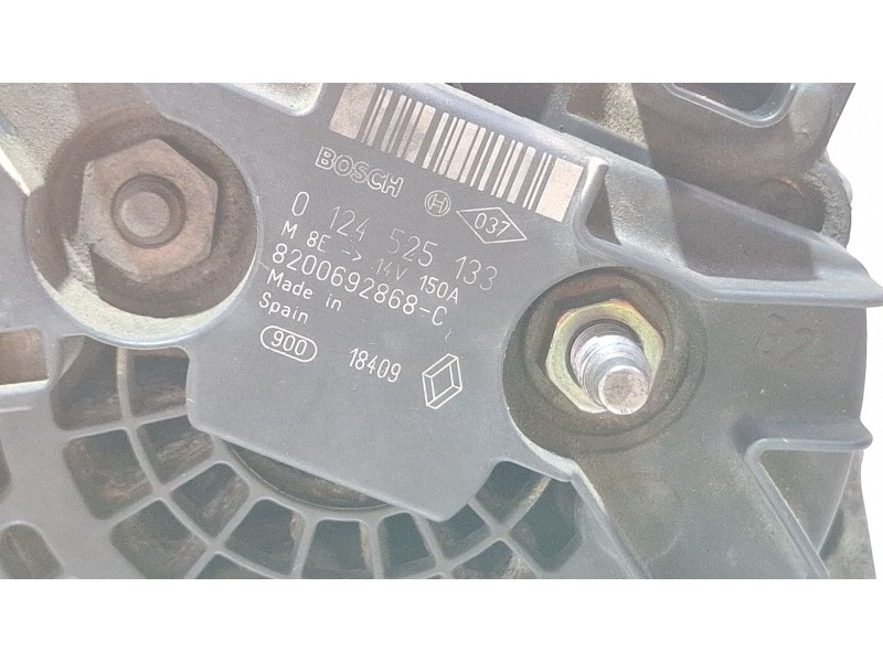 Recambio de alternador para renault master 2.5 dci, 120cv referencia OEM IAM 0124525133 / 8200692868C  
