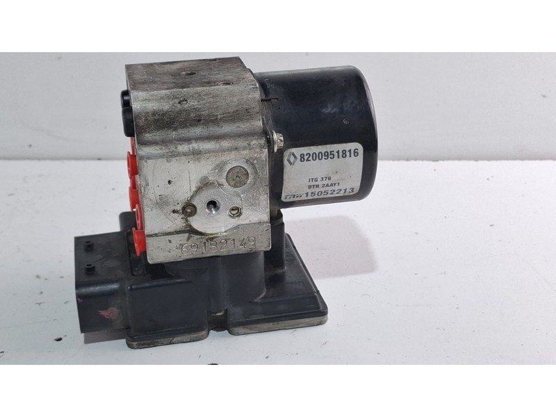 Recambio de modulo abs para renault master 2.5 dci, 120cv referencia OEM IAM 8200951816  