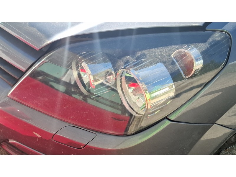 opel astra h (a04) del año 2004