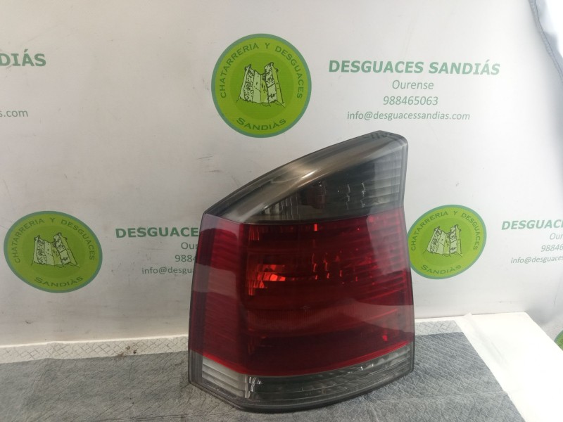 Recambio de piloto trasero izquierdo para opel vectra referencia OEM IAM 13157646  