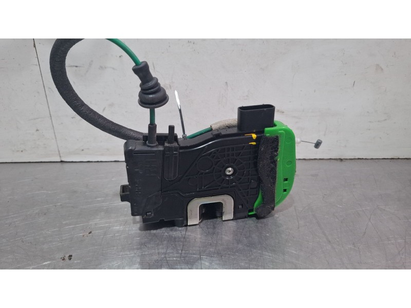 Recambio de cerradura puerta delantera derecha para hyundai i40 i (vf) 1.7 crdi referencia OEM IAM 813203Z020  
