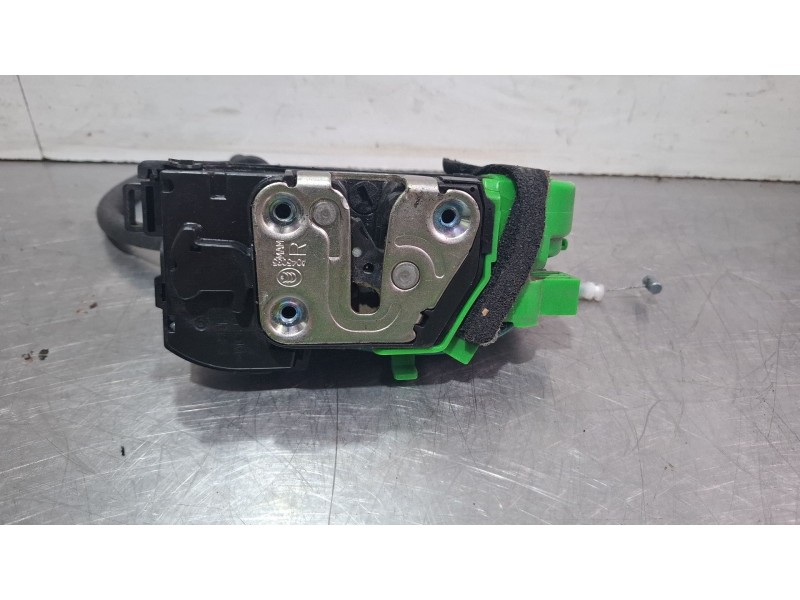 Recambio de cerradura puerta delantera derecha para hyundai i40 i (vf) 1.7 crdi referencia OEM IAM 813203Z020  