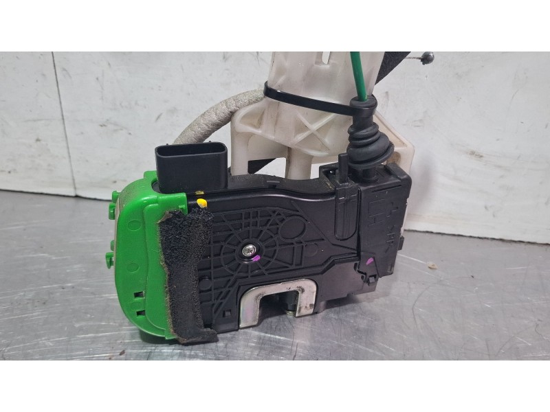 Recambio de cerradura puerta delantera izquierda para hyundai i40 i (vf) 1.7 crdi referencia OEM IAM 813103Z000  