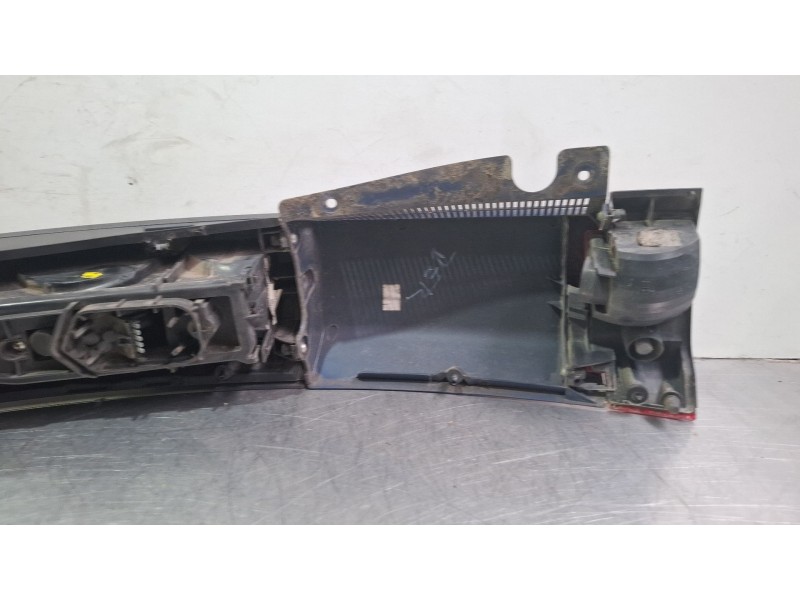 Recambio de piloto trasero derecho para opel meriva 5p 1.7d 100cv referencia OEM IAM   