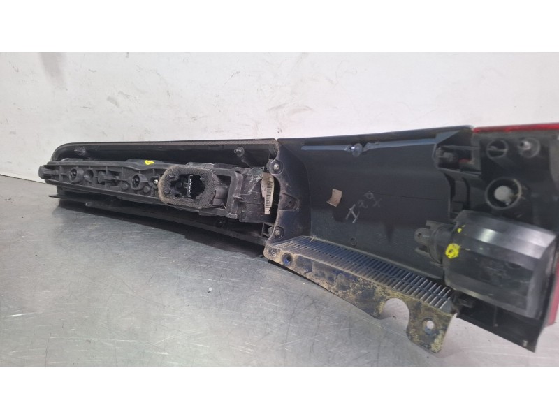 Recambio de piloto trasero izquierdo para opel meriva 5p 1.7d 100cv referencia OEM IAM   