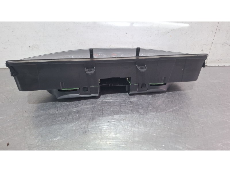 Recambio de cuenta kilometros para audi a4 b5 (8d2) 1.9 tdi referencia OEM IAM 8D0919861A  