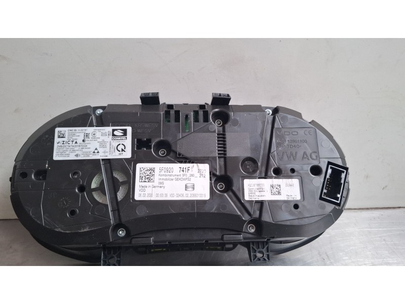 Recambio de cuenta kilometros para seat leon sportstourer referencia OEM IAM 5F0920741F  