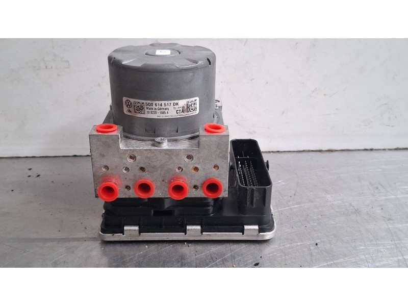 Recambio de modulo abs para seat leon sportstourer referencia OEM IAM 5Q0614517DK  