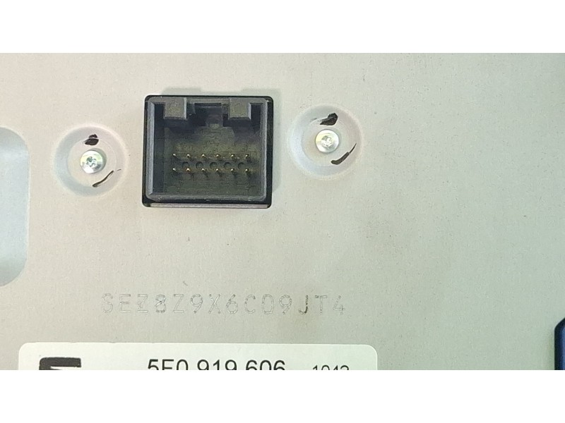 Recambio de pantalla multifuncion para seat leon sportstourer referencia OEM IAM 5F0919606  