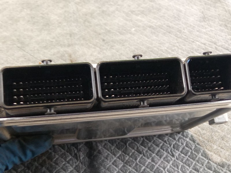 Recambio de centralita motor para dacia sandero referencia OEM IAM 237102982S237105499RA2C11927100  