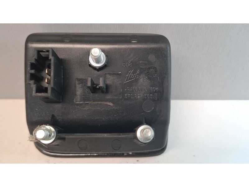 Recambio de maneta exterior porton para seat leon sportstourer referencia OEM IAM 5F0827565D  