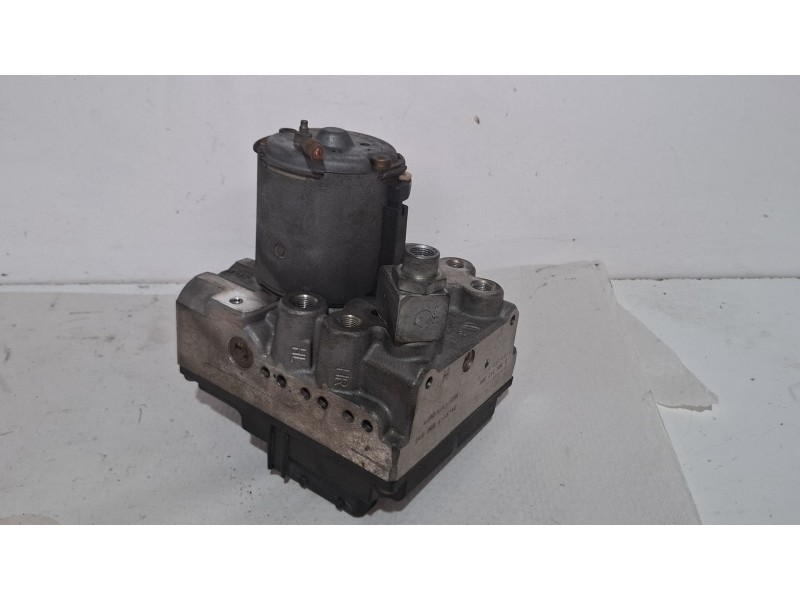 Recambio de modulo abs para bmw serie 5 525 tds e39 4 puertas berlina referencia OEM IAM 0265217000  
