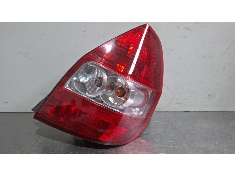 Recambio de piloto trasero derecho para honda jazz ii (gd_, ge3, ge2) 1.3 idsi (gd1) referencia OEM IAM   