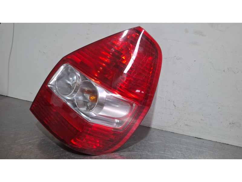 Recambio de piloto trasero derecho para honda jazz ii (gd_, ge3, ge2) 1.3 idsi (gd1) referencia OEM IAM   