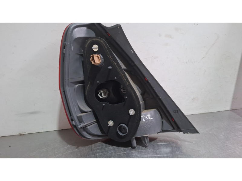 Recambio de piloto trasero derecho para honda jazz ii (gd_, ge3, ge2) 1.3 idsi (gd1) referencia OEM IAM   