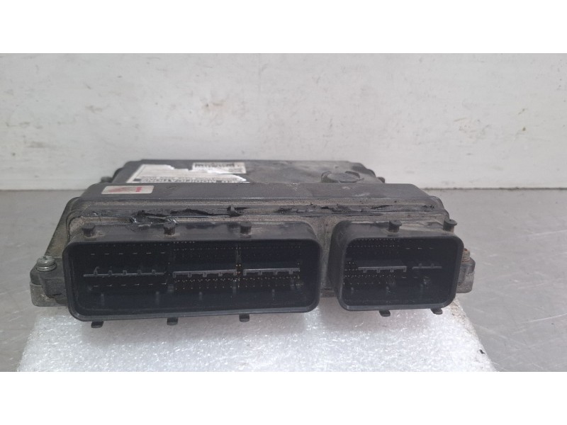 Recambio de centralita motor para lexus is ii (_e2_) 220d (ale20) referencia OEM IAM 8966153740 / 1758008285  