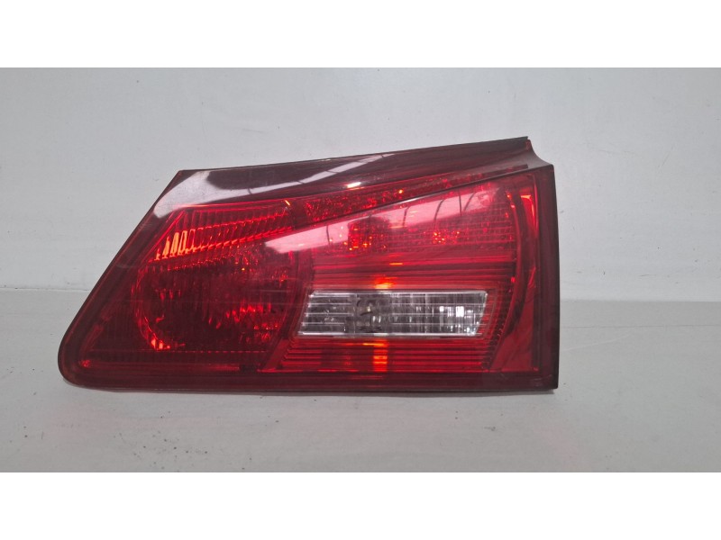 Recambio de piloto porton trasero derecho para lexus is ii (_e2_) 220d (ale20) referencia OEM IAM   